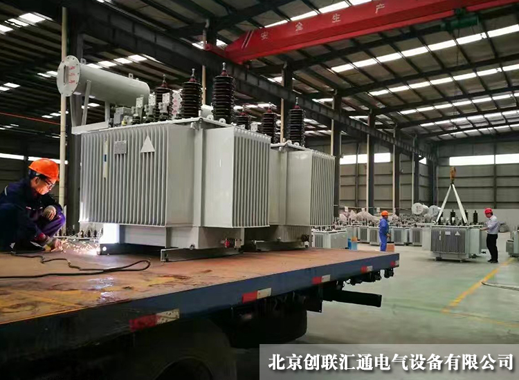 S11系列35kv級油浸式變壓器裝車發貨 S11系列35kv級油浸式變壓器裝車發貨